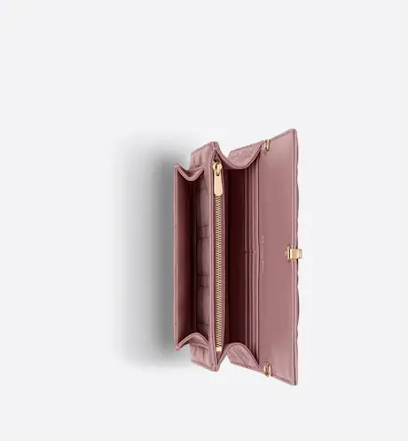 3244766-3244766-0-0-0-0-0-0_3