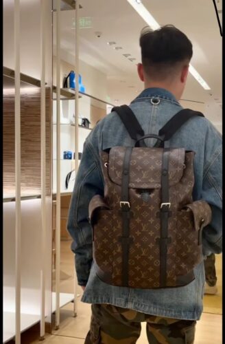 Louis Vuitton Christopher PM M43735 photo review