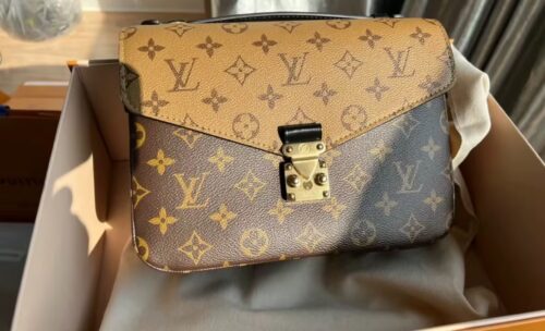 Louis Vuitton Pochette Metis M44876 photo review